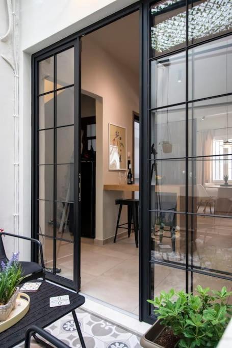 Stylish Cityscape Apt In Centre Appartement *