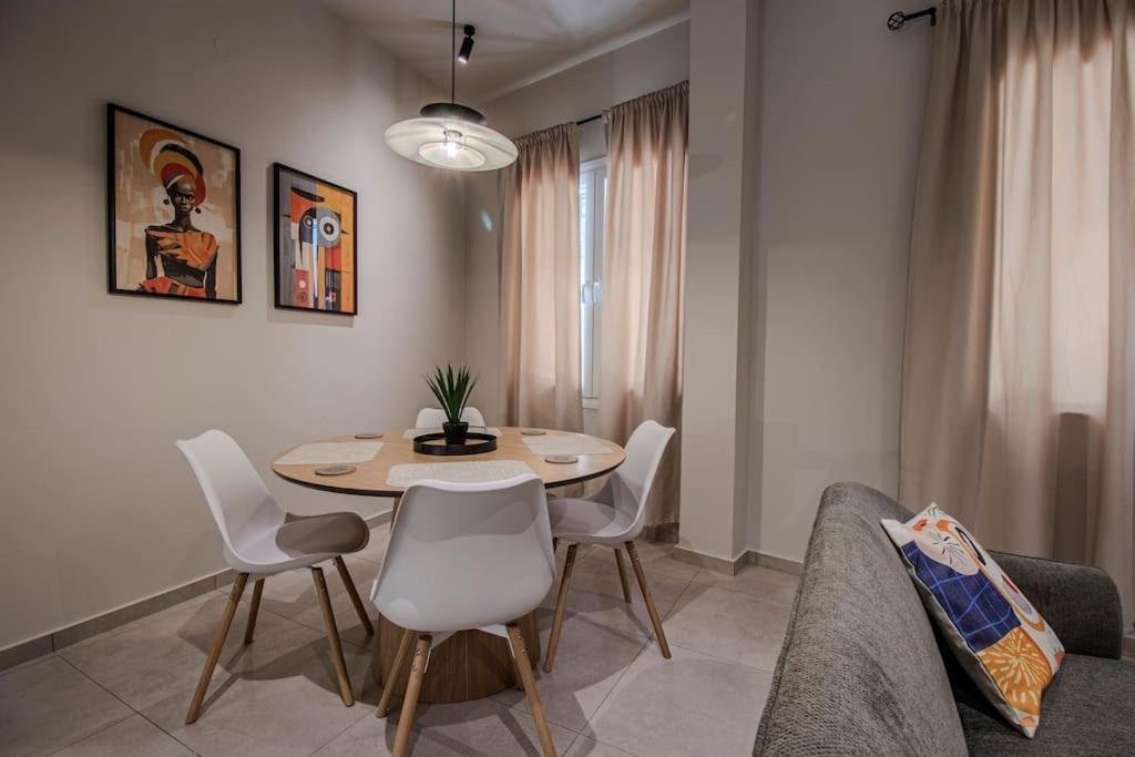 Stylish Cityscape Apt In Centre Appartement