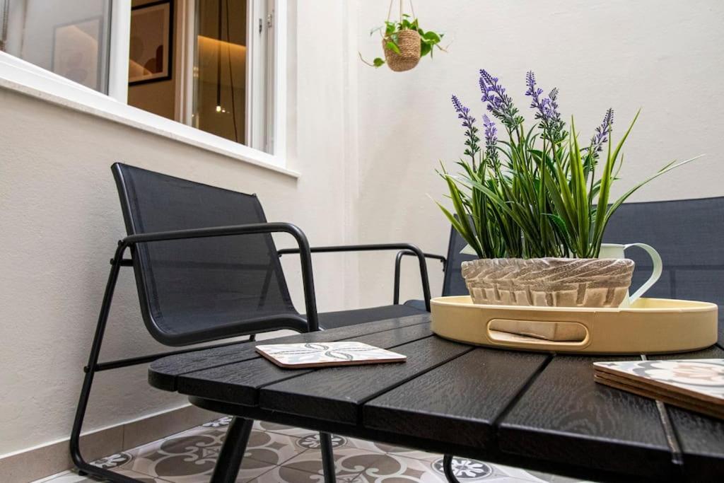 Apartment Stylish Cityscape Apt In Centre